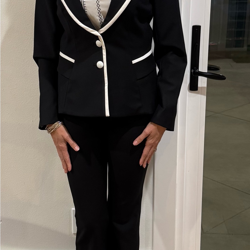 Chic Black and White Blazer Suit